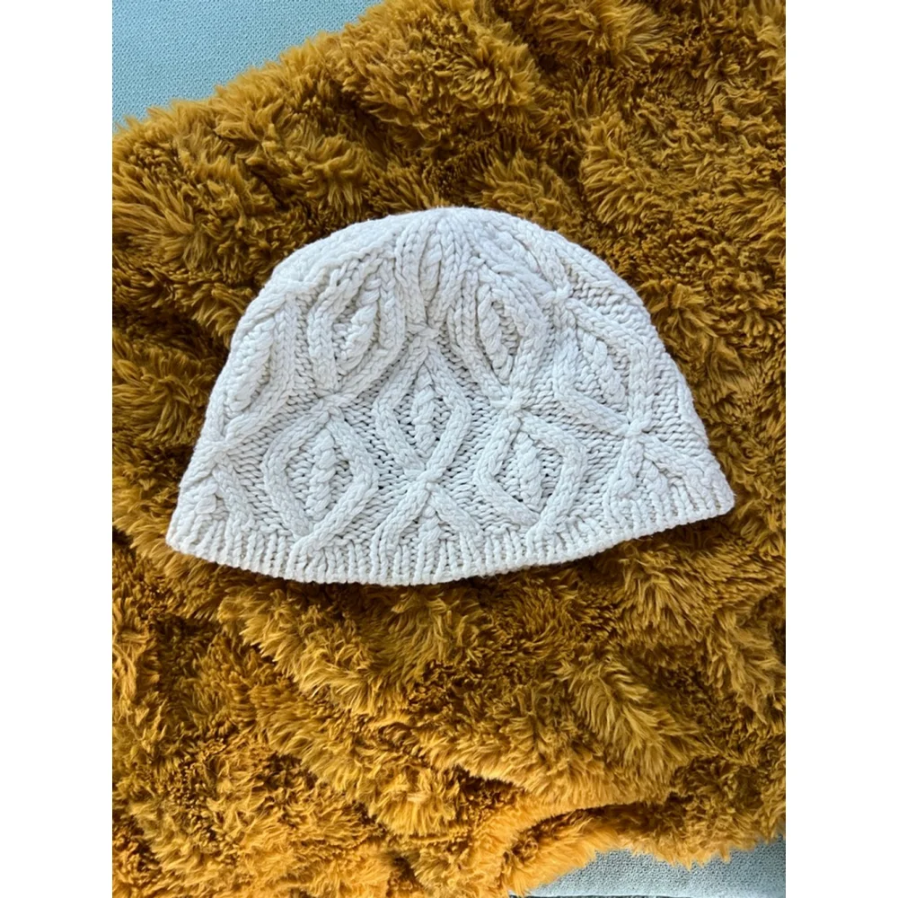 Women's prAna One Size Off-White Cable Knit Beanie with Floral Embroidery